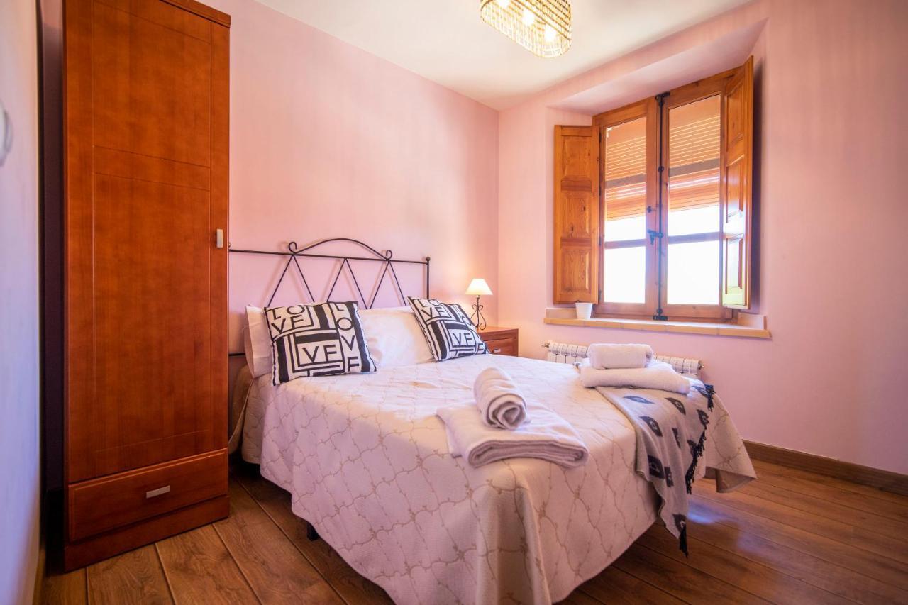 Apartamentos Ribera Del Duero Las Escuelas Vadocondes Zewnętrze zdjęcie
