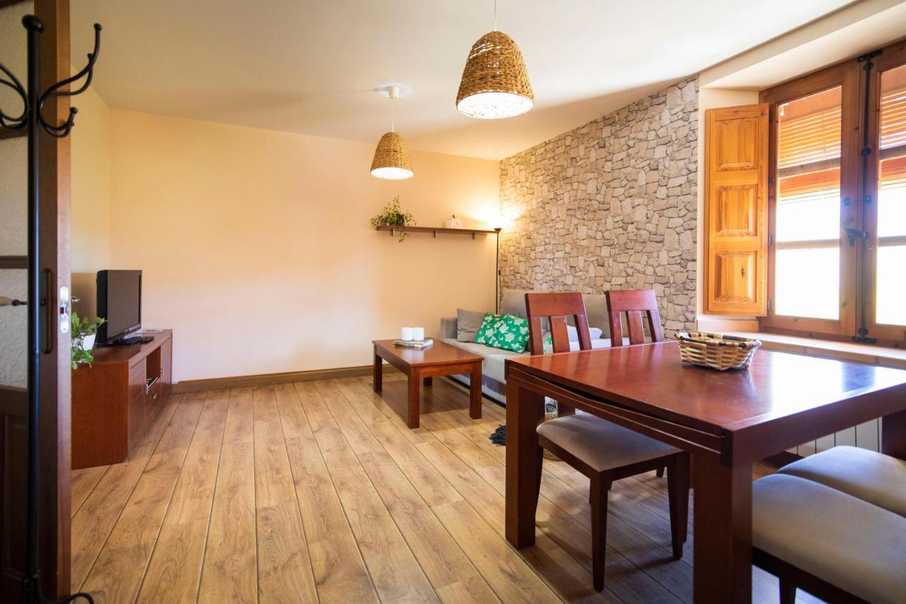 Apartamentos Ribera Del Duero Las Escuelas Vadocondes Zewnętrze zdjęcie