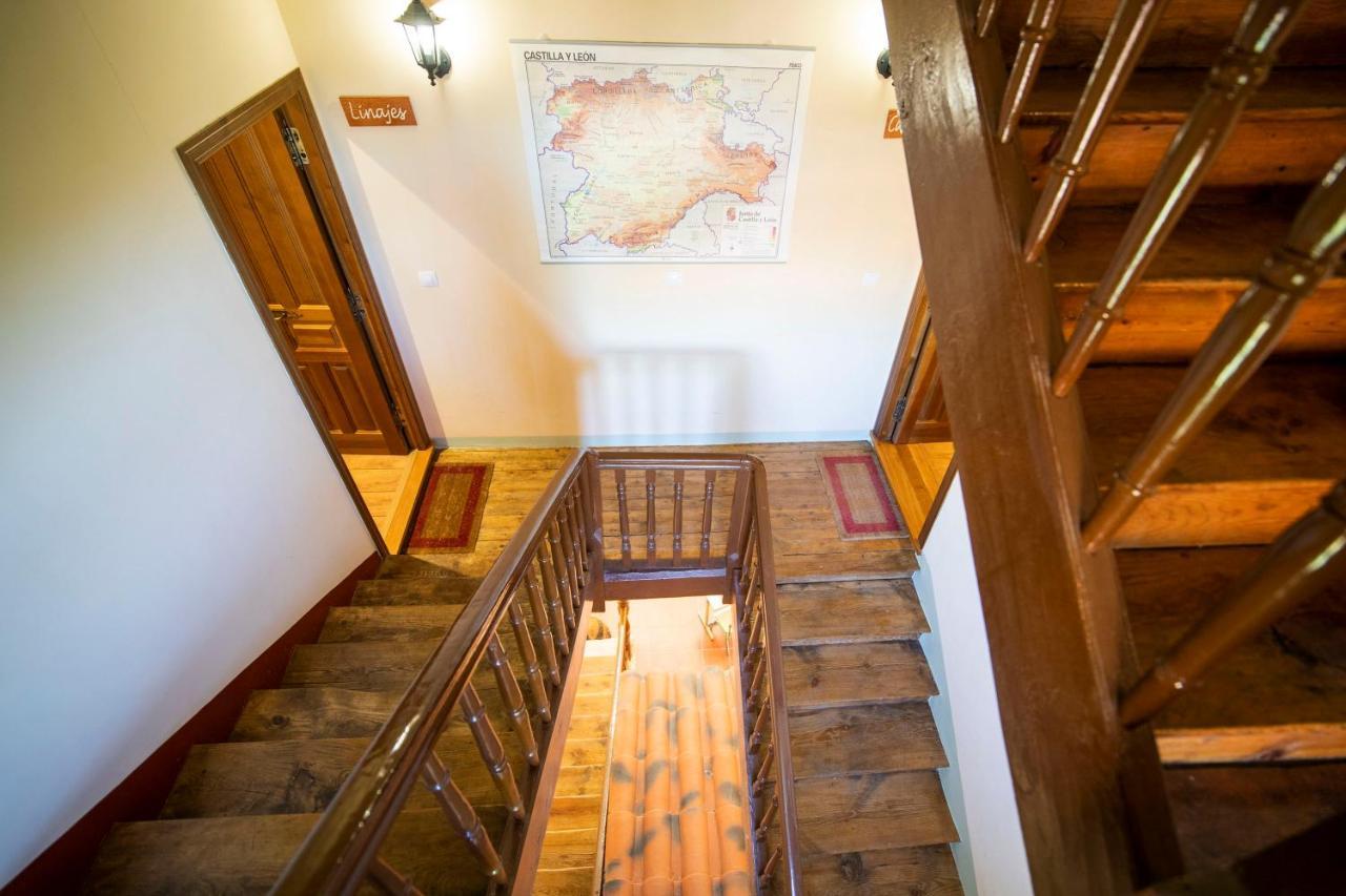 Apartamentos Ribera Del Duero Las Escuelas Vadocondes Zewnętrze zdjęcie